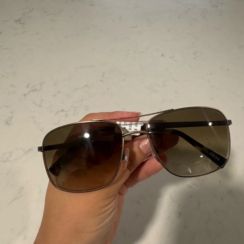 ONE DAY SALE✨ Ermenegildo Zegna Gold and Brown Aviator Sunglasses